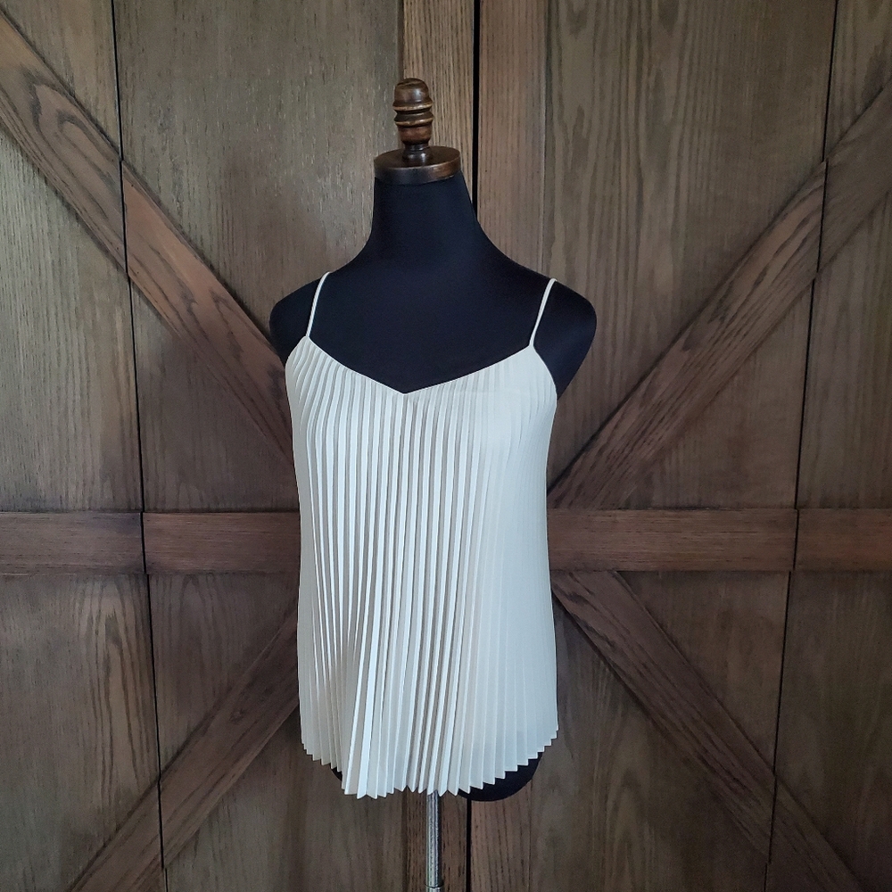 LAST CHANCE Club Monaco White Pleated Camisole Top